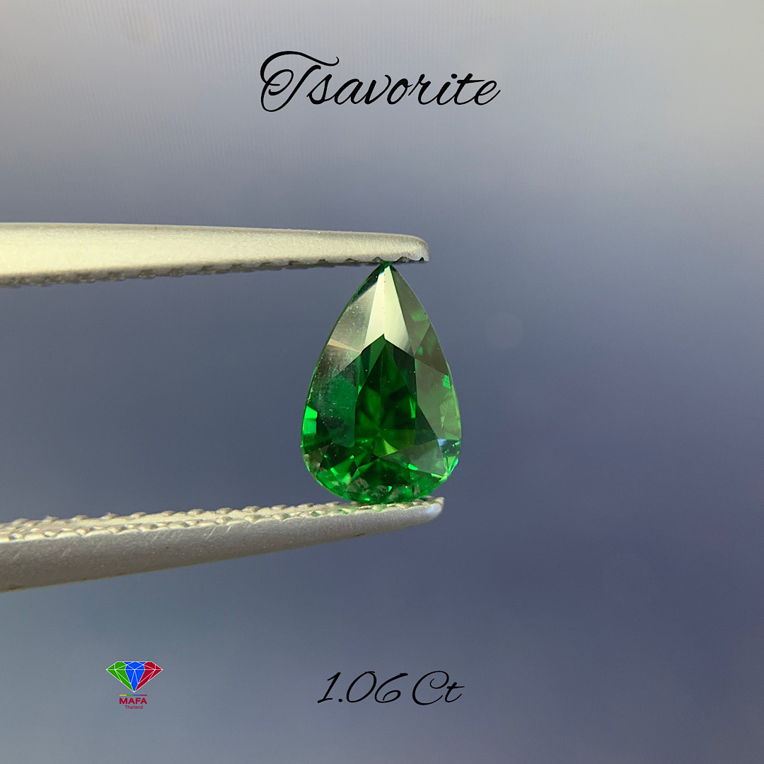 Natural Green Tsavorite Garnet TS024