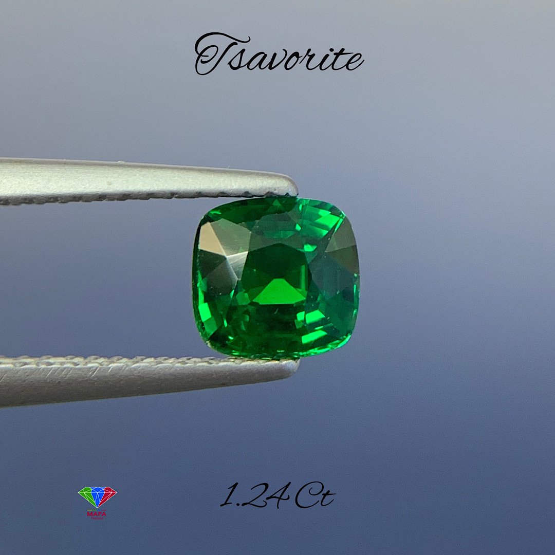 Natural Green Tsavorite Garnet TS019